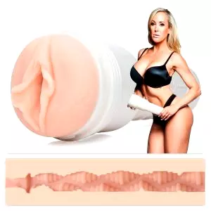 Brandi Love Vášeň - vagína